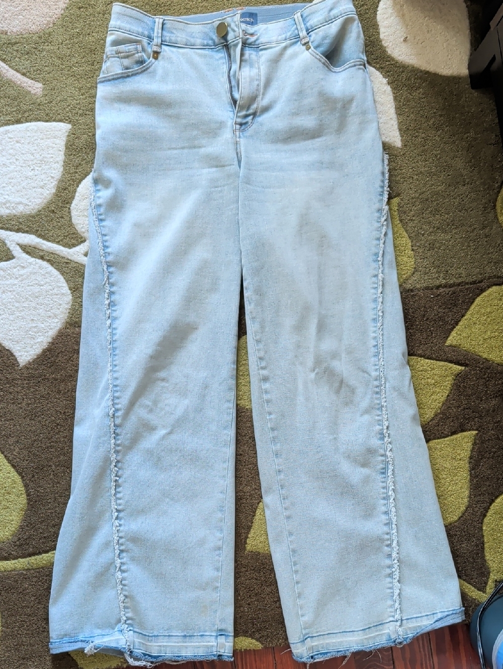 Light Wash Wide-Leg Women’s Jeans - Light Blue